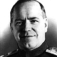 גיאורגי ז'וקוב בצילום מ-1944 בקירוב. מגיבורי המלחמה. גיאורגי ז'וקוב בצילום מ-1944 בקירוב. מגיבורי המלחמה.
