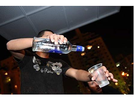 yTIK016513_wh.jpg