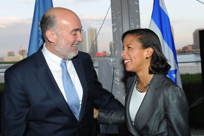 Israeli ambassador to the UN Ron Prosor with former US counterpart Susan Rice (Photo: Shahar Azran)