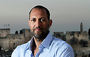 אלכס קולומויסקי
