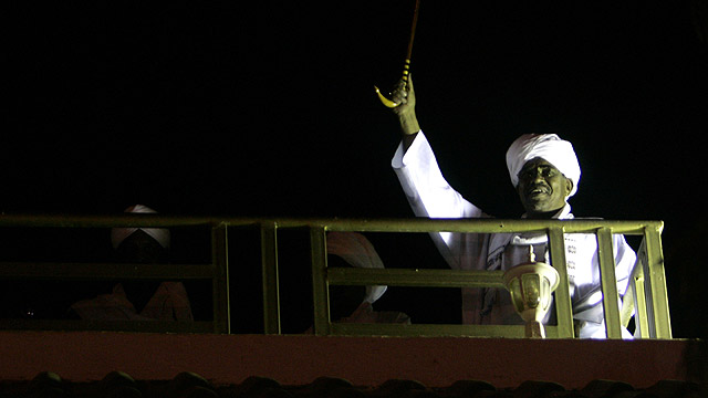 מצניע את הקשר שלו לחמאס. נשיא סודן אל-באשיר (צילום: AFP)