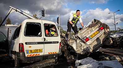הרס לאורך הכביש (צילום: אבישג שאר- ישוב)