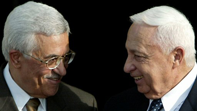 Sharon with Palestinian President Abbas. 2003 (Photo: Reuters)
