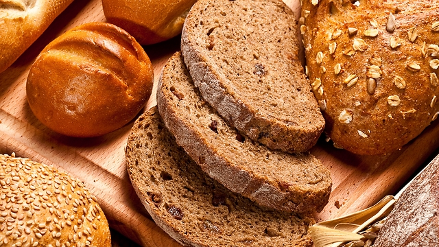לחם מלא. להפחת הסיכון למות ממחלת לב (צילום: shutterstock)
