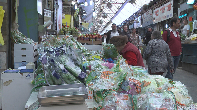 Mahane Yehuda market in Jerusalem (Photo: Eli Mandlebaum)