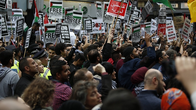 Demonstration against Israel in London during last year's Gaza conflict (Photo: AP)