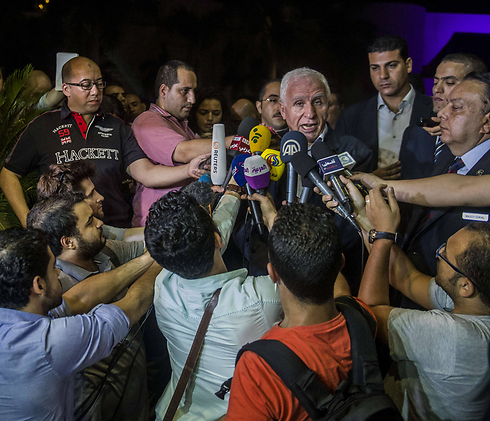 Palestinian delegation to Cairo talks (Photo: AFP)