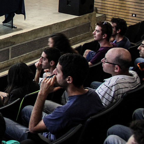 Students listen to Prof. Eytan Sheshinski  (Photo courtesy of Social Economic Academy )