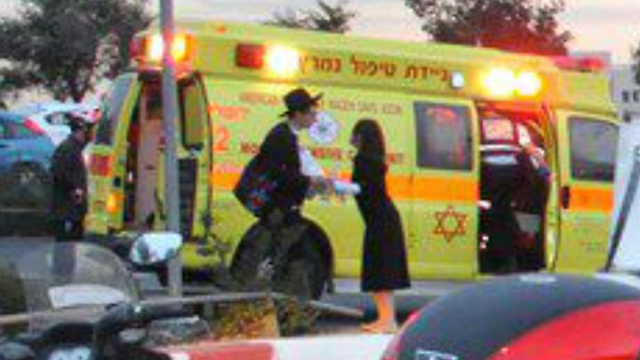 Chaya Zissel's parents after the attack (Photo: Ihud Hahatzala)