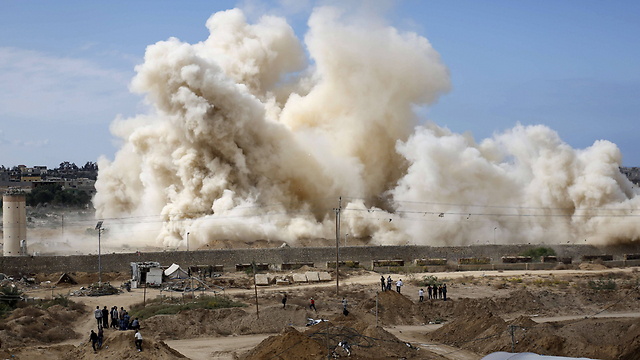 Egypt hits Gaza border to clear buffer zone (Photo: AFP)