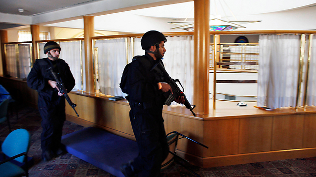 Security forces inside the synagogue (Photo: Reuters)