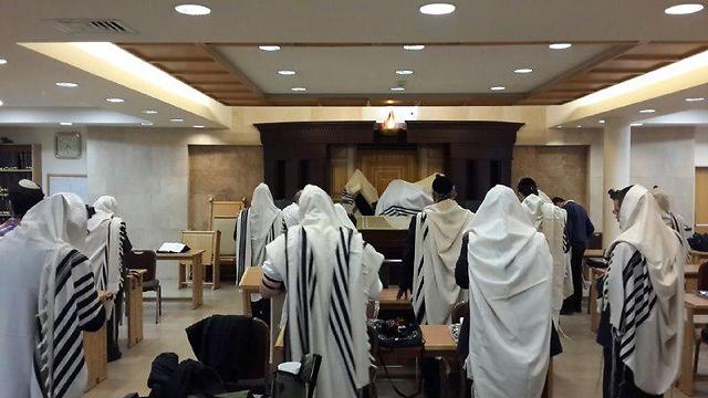 Prayer service Wednesday morning (Photo: Noam (Dabul) Dvir)