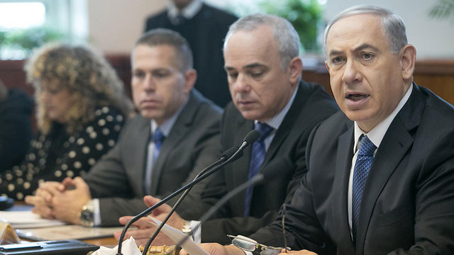 Netanyahu leads gov't meeting Sunday (Photo: Ohad Zwegenberg)