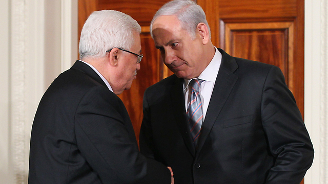 Abbas and Netanyahu's last meeting, in July 2010. (Photo: Getty Images)