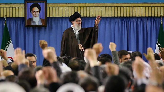Khamenei meeting with environmental officials and activists at his Tehran home.