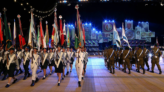 IDF flag bearers commanded by Col. (res.) David Rokani (Photo: Amit Shabi)