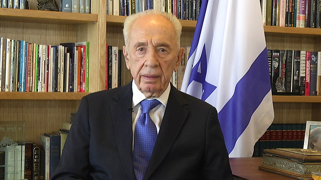 Peres calls on Jerusalem festival not to screen Yigal Amir documentary