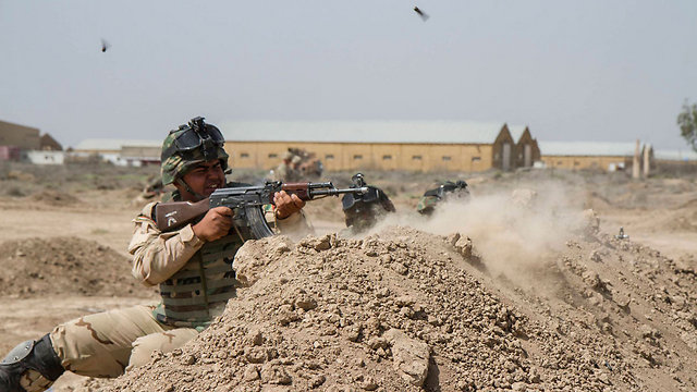 US troops training Iraqi forces (Photo: Reuters)