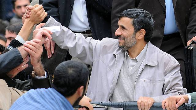 Mahmoud Ahmadinejad (Photo: AP)
