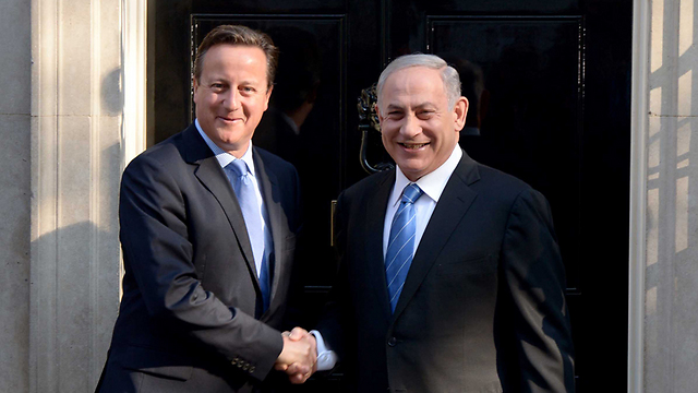 PM Netanyahu with British PM David Cameron. (Photo: Avi Ohayon/GPO)