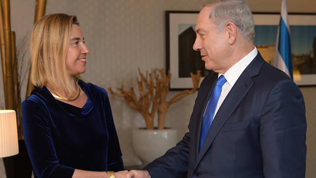 Prime Minister Netanyahu, right, meets with the EU's foreign policy chief Federica Mogherini (Photo: Amos Ben Gershom, GPO)