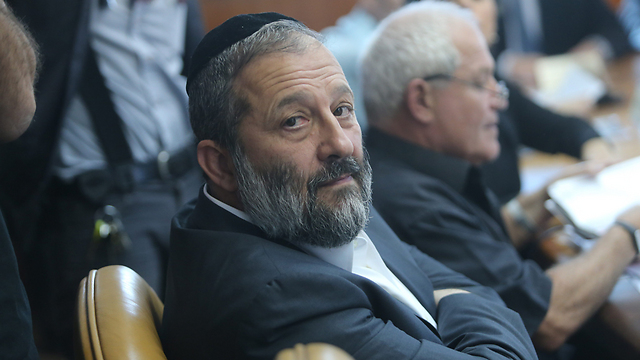 Shas head Aryeh Deri. (Photo: Alex Kolomoisky)