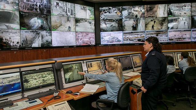 The Jerusalem Police Operations Room (Photo: Ohad Zwigenberg)