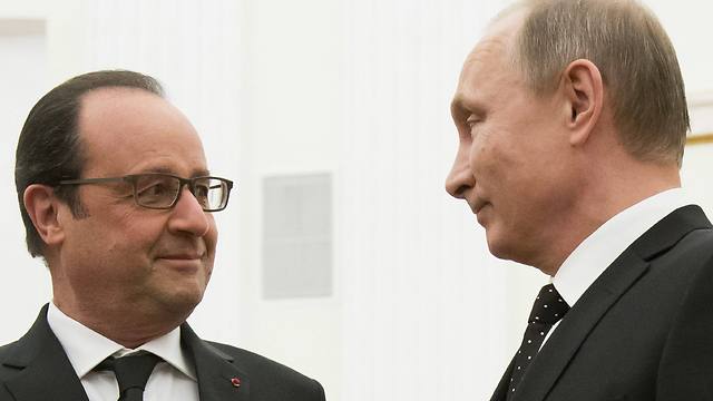 French President Francois Hollande and Russian President Vladimir Putin on Thursday (Photo: EPA)