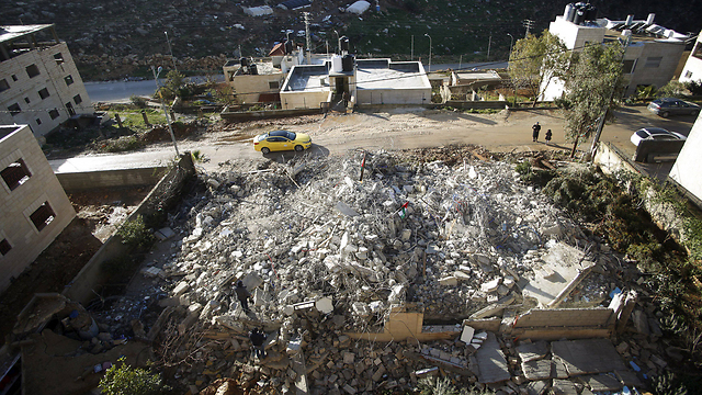 Ruins of house where a terrorist who murdered two Israelis lived (Photo: Reuters)