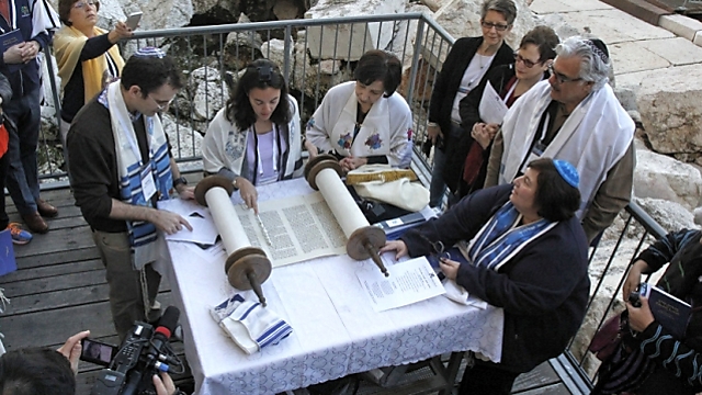 Reform Jews praying near the Western Wall (Photo: Y.R.)