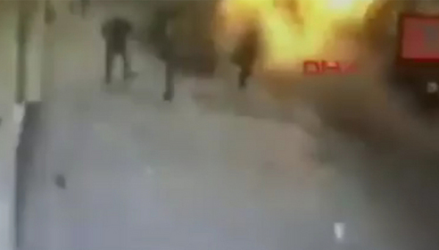 The moment of the explosion. The moment of the explosion.