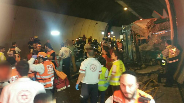 Bus accident in Haifa; dozens injured