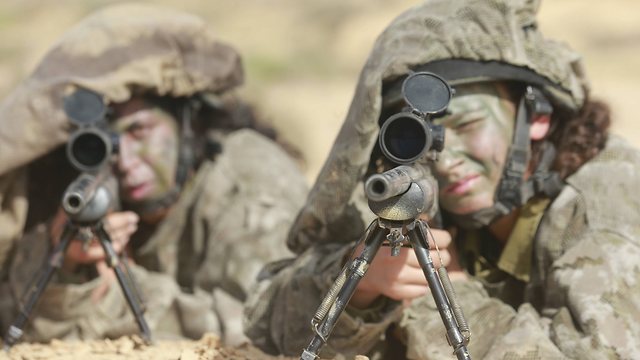 Watch out ISIS - Karakal female snipers on the boder with Sinai (Photo: Gadi Gabalo)