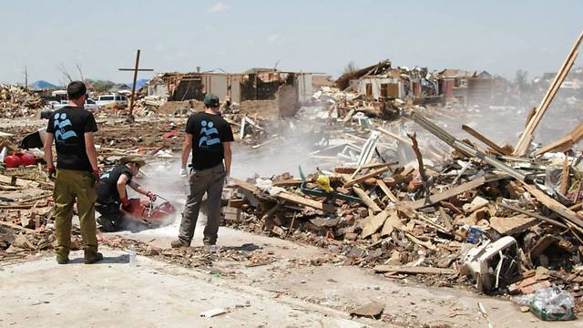IsraAID assists in disaster recovery following tornados in Oklahoma (Photo: IsraAID)