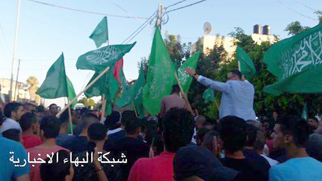 Residents of Jabel Mukaber give terrorist a warm welcome home
