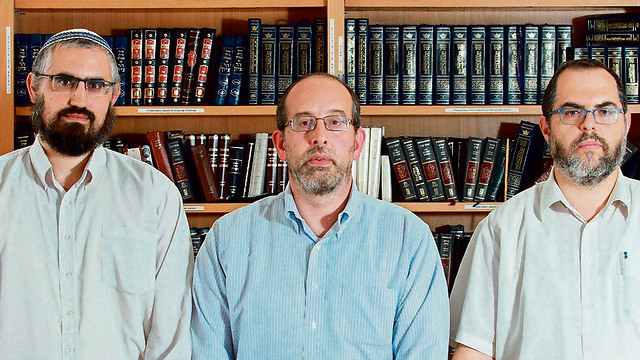 Rabbis Shlomo Sobol (R), David Fine and Liad Orian (Photo: Dana Kopel)