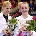 הינגיס וקורניקובה ב-2000. אלופות אוסטרליה