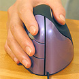 VerticalMouse 2. ללחוץ יד לעכבר