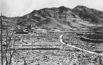 נגסאקי לאחר פצצת האטום (צילום: איי פי) (צילום: איי פי)