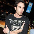 תום בן דב. הבן של אילן. גם הוא במפזזים   
