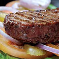 הי קצת יבש. המבורגר