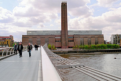 טייט מודרן בלונדון - המוזיאון לאמנות מודרנית (צילום: MCT) (צילום: MCT)