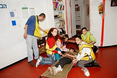 דימו פינוי של ילדה 