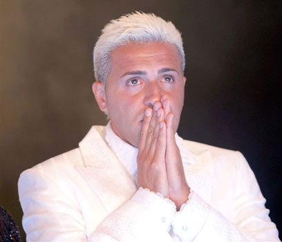 פרץ. כולו נרגש