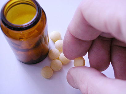 במקרה של התלקחות המחלה יש צורך בתרופות חזקות (צילום: jupiter) (צילום: jupiter)