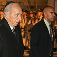 פרס בטקס. מילים לא מחזירות בן   