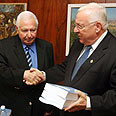 Lindenstrauss (L) presenting Knesset Speaker Rivlin with report 