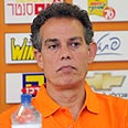 אפי בירנבוים