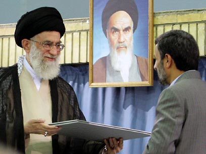 Supreme Leader Khamenei (L) and Ahmadinejad (Photo: AFP)