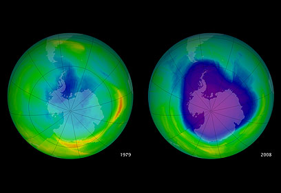 ריכוז אוזון מעל הקוטב הדרומי בשנת 2008 (מימין) לעומת 1979  (צילום: נאס"א) (צילום: נאס